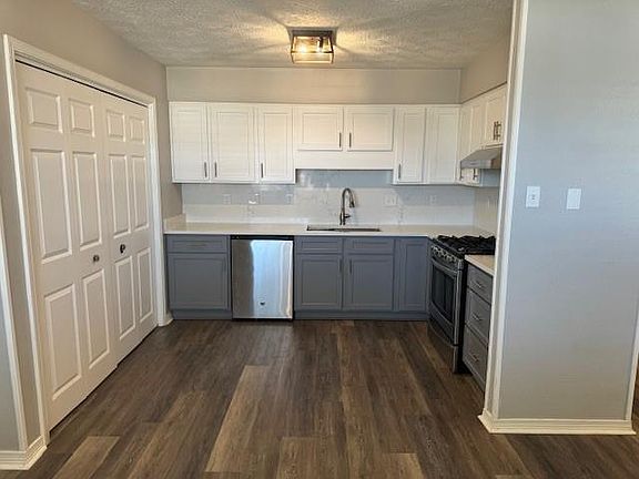 2nd image of 103 E Cuevas St