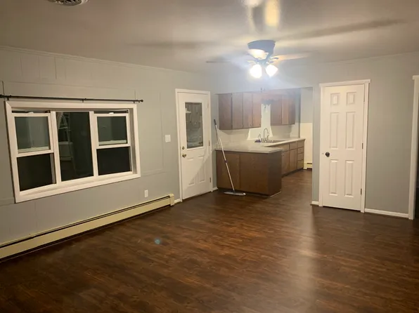 120 Harrison Ave #B, Omro, WI 54963