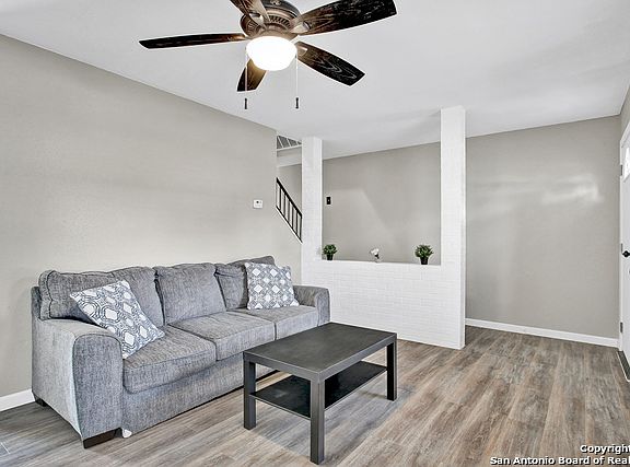 4th image of 5507 Colewood St