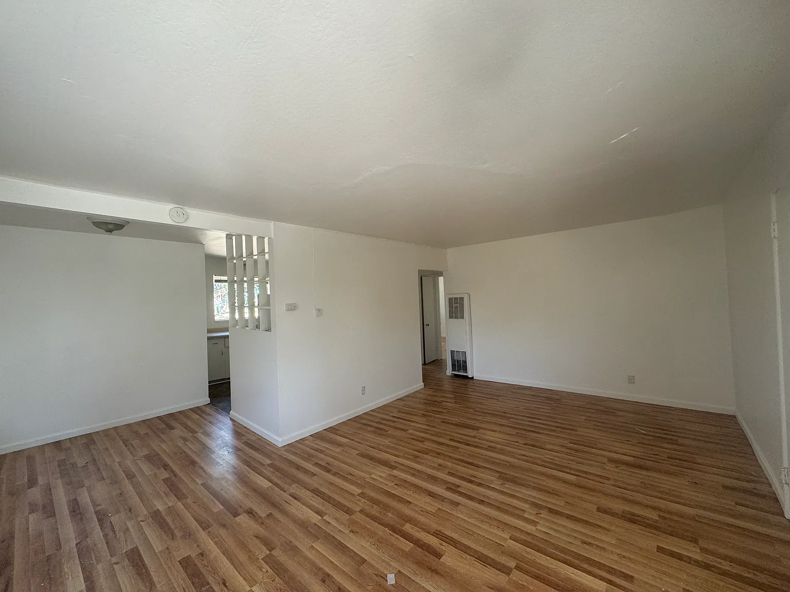 2 bed, 600 sqft, $2,250 — Photo 4