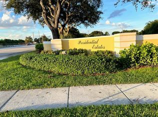 3500 Whitehall Dr APT 202, West Palm Beach, FL 33401