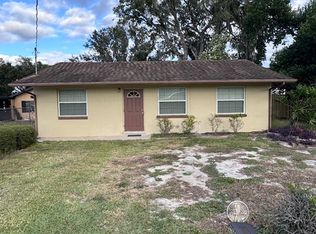510 Barrow Ave, Tavares, FL 32778