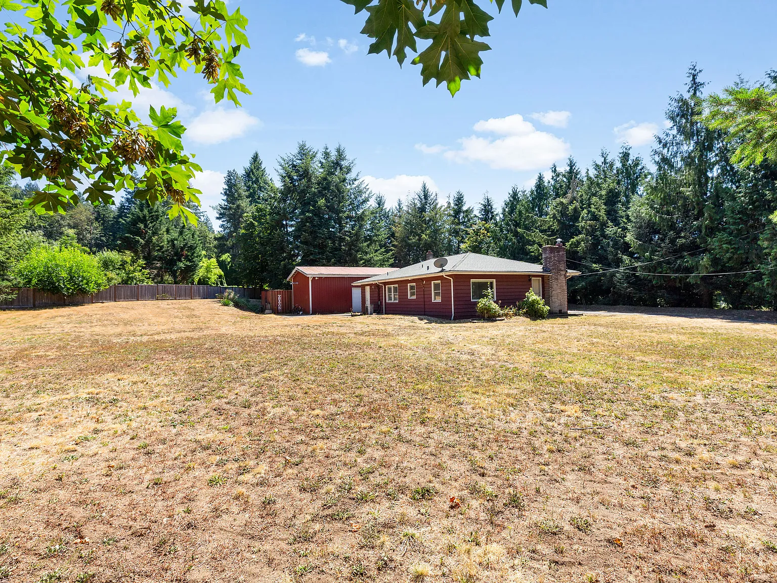 3 bed, 1350 sqft, $3,850 — Photo 4