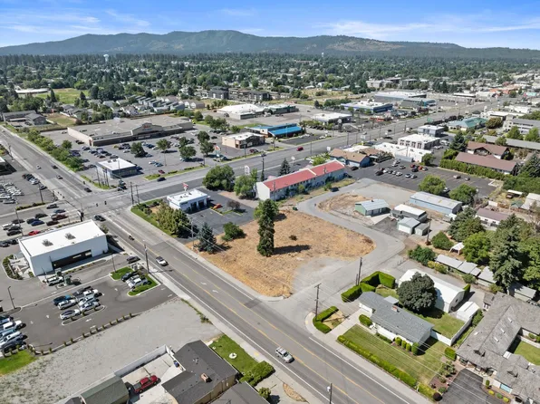 105 N McDonald Rd, Spokane, WA 99216