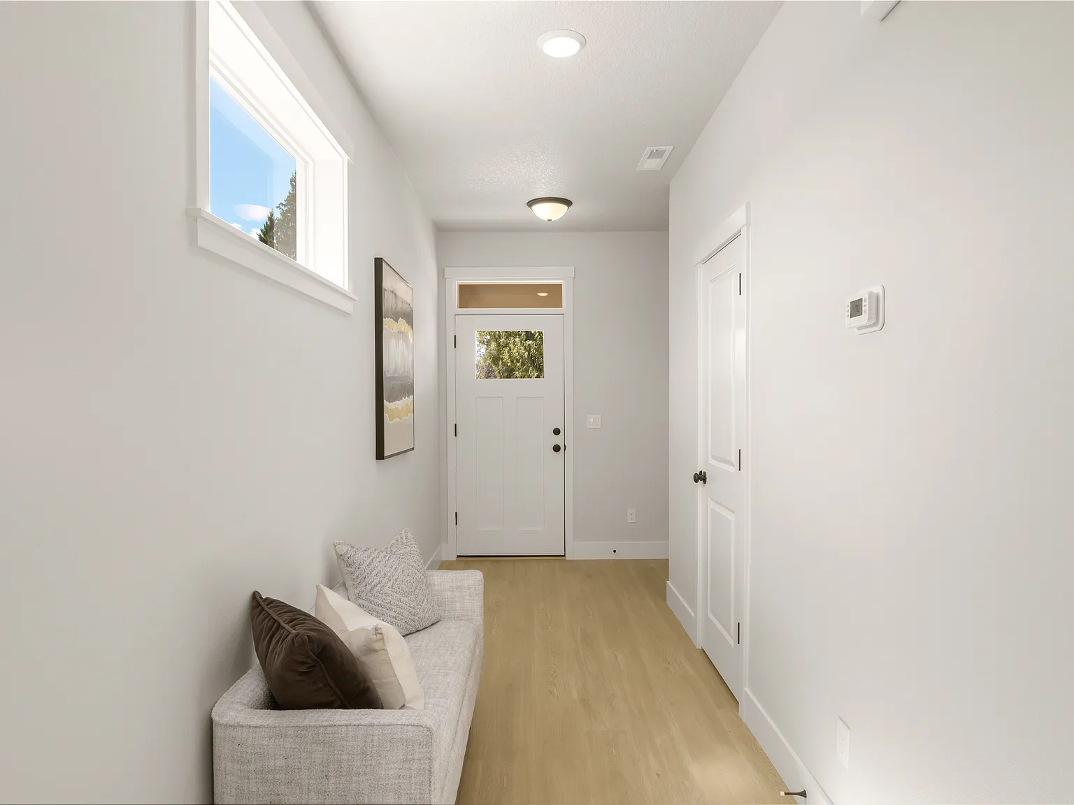 4 bed, 2.5 bath, 2142 sqft, $2,875 — Photo 2