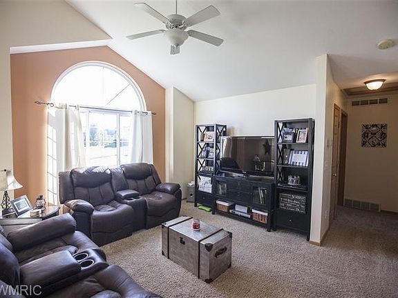 5th image of 1187 S Hill Dr NW