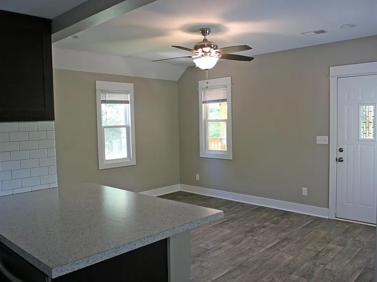 48 Gunnison Ave SW #2 — Photo 2