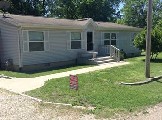 209 NE Spring St, Melvern, KS 66510