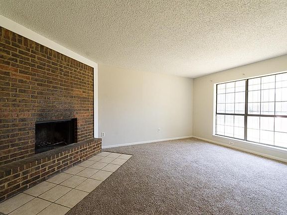 4th image of 226 Prairie Vista Dr