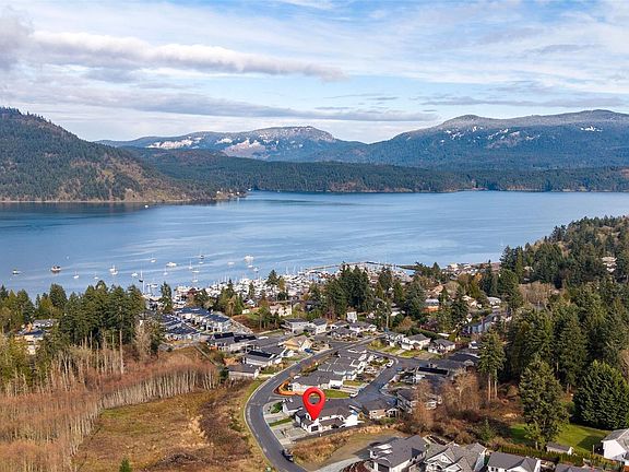 3rd image of 1842 Vee Rd