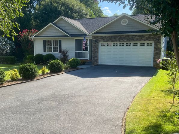 110 Brookwood Creek Dr