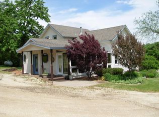 10231 Old Quarry Dr, Saint Charles, MN 55972