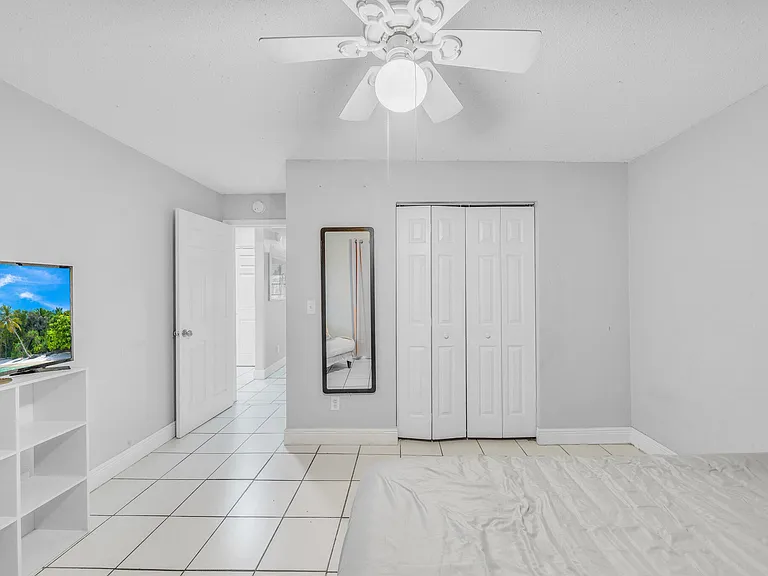 626 SW 14th Ave #205 — Photo 17