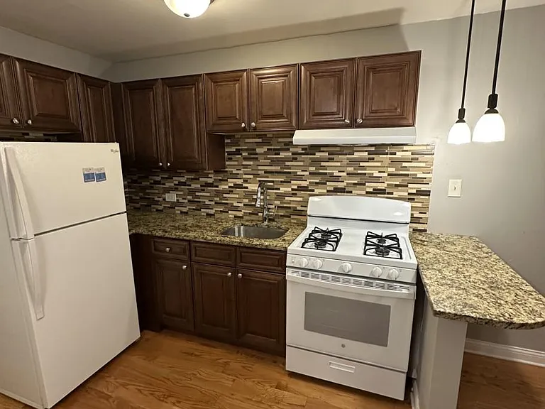 8500 N Waukegan Rd #12 — Photo 1