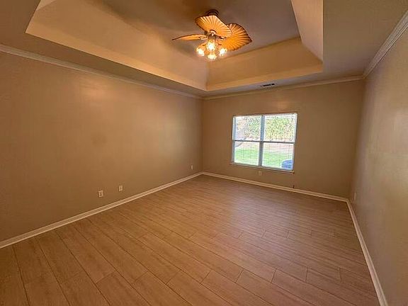 5th image of 765 Rockbass Rd