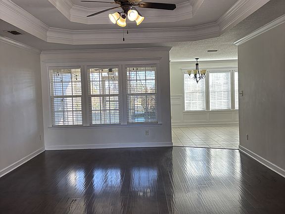 Entry to living room