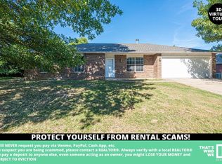 1341 N Pine Creek Dr, Fayetteville, AR 72704
