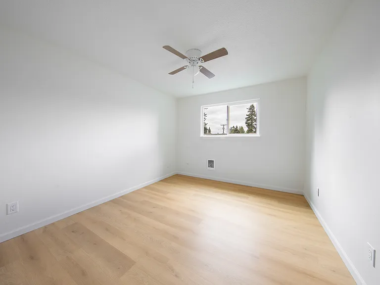 301 S 82nd St #5 — Photo 12