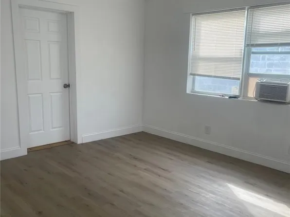 3033 2nd St, Fort Myers, FL