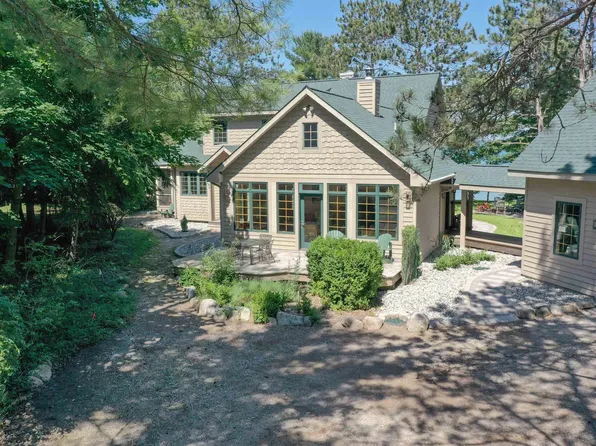 8431 Drake Ln, Williamsburg, MI 49690
