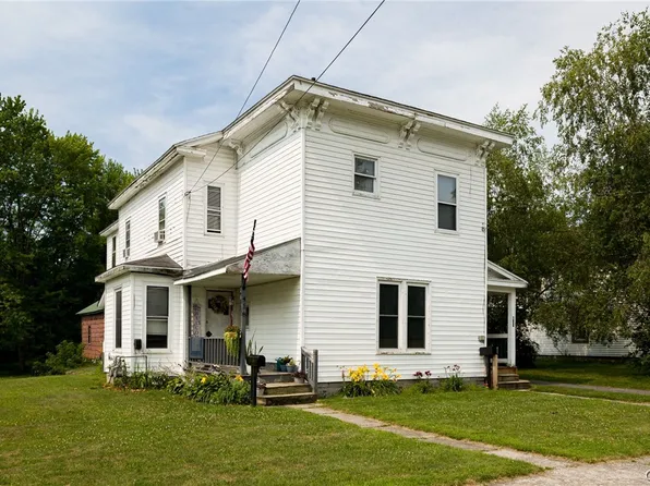 416 S James St, Carthage, NY 13619