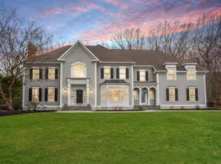 42 Old Stone Xing, West Simsbury, CT 06092