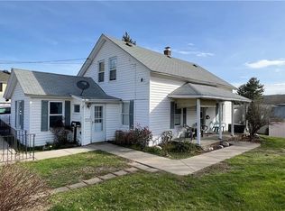 135 Old County Rd, Smithfield, RI 02917