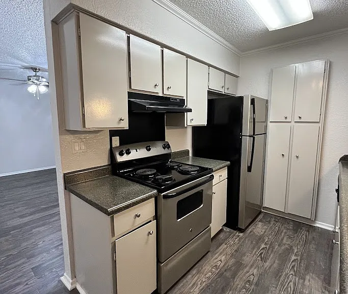 Juniper Springs Apartments — Photo 117