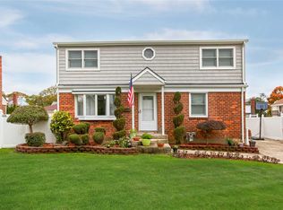 2458 York St, East Meadow, NY 11554