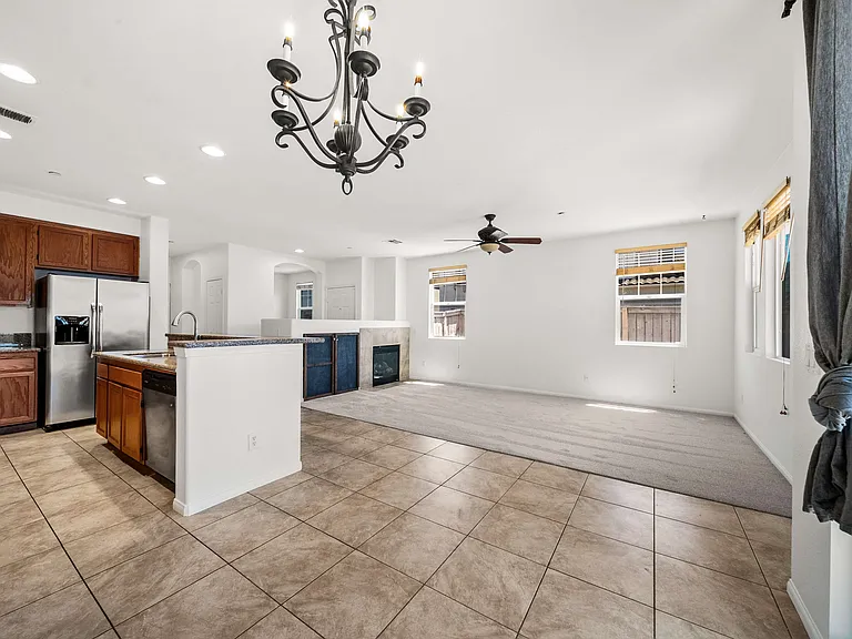812 Mahogany St — Photo 9