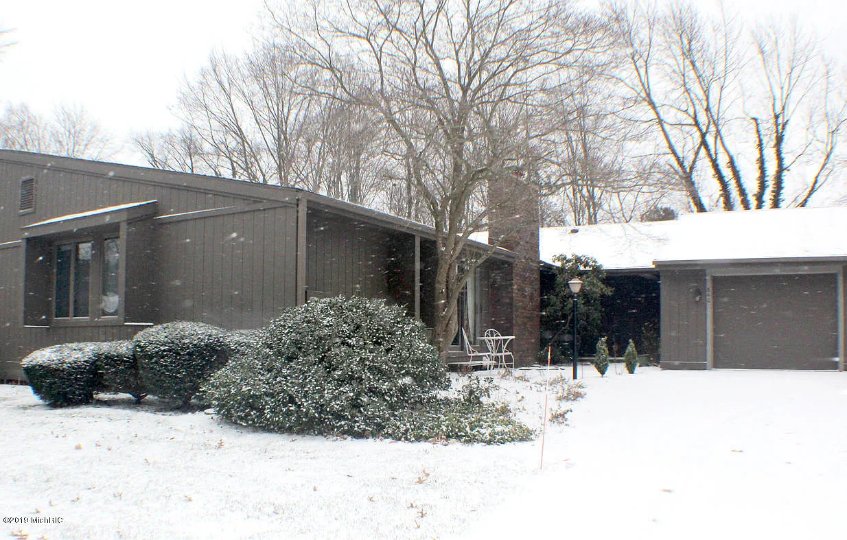 840 Brook Village Ct photo 1