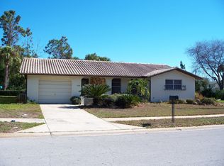 6892 Hills Dr, New Port Richey, FL 34653