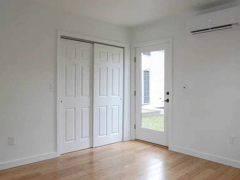423 Main St #1 — Photo 7