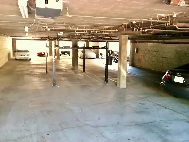 937 Wilcox Ave — Photo 18