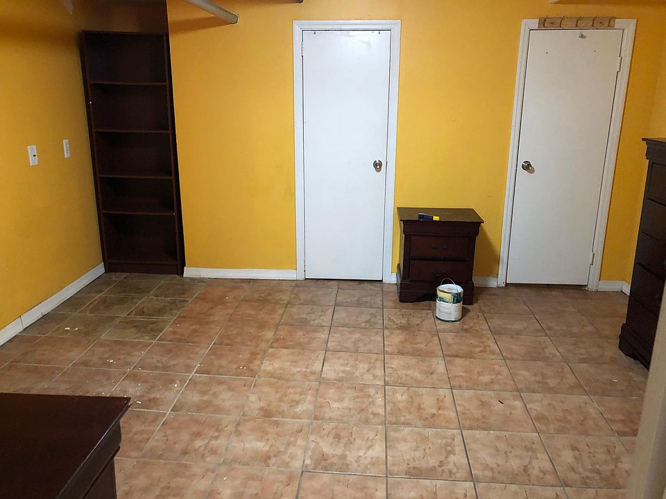 1st image of 11439 140th St