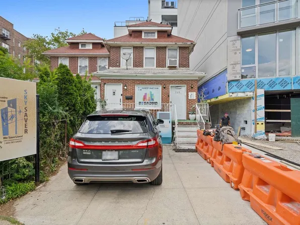 729 Ocean Parkway, Brooklyn, NY 11230