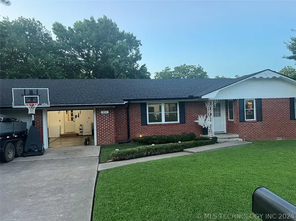 804 W McArthur St, Madill, OK 73446