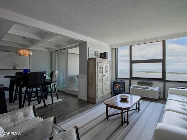 1 Scenic Drive #1409, Highlands, NJ 07732