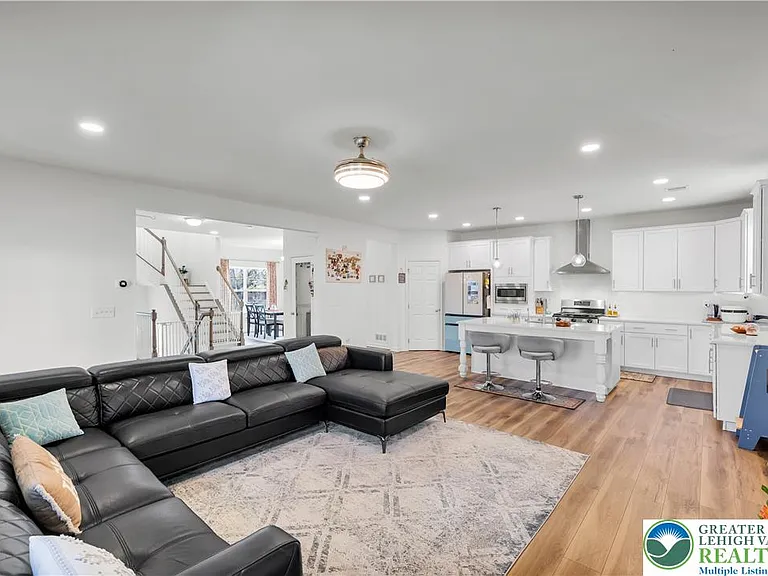 5044 Bellflower Dr — Photo 25