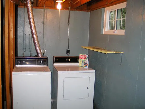 Basement Laundry Room