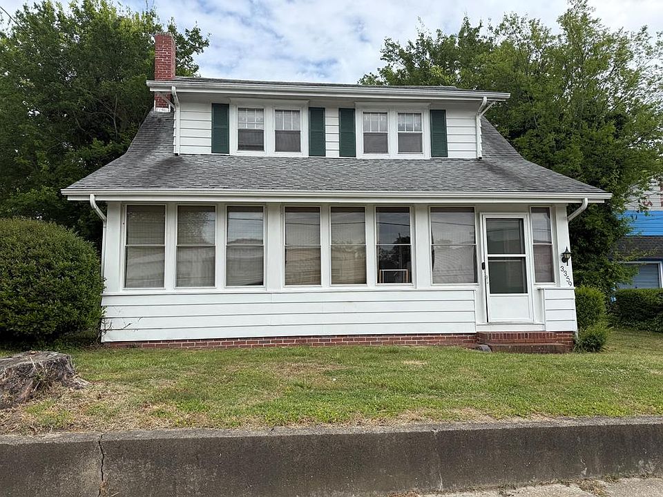 1st image of 3359 Main St