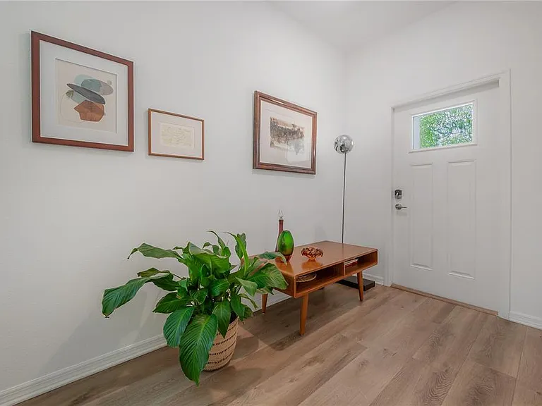 5223 Forum Blvd — Photo 6