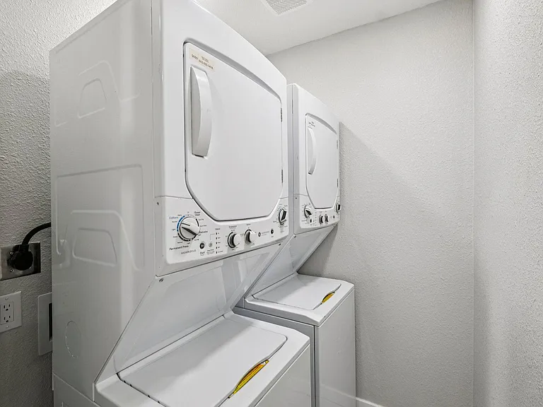 In home Laundry (2 Washers, 2 Dryers)