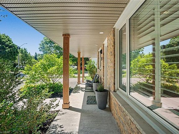 4th image of 34 Randall Rd
