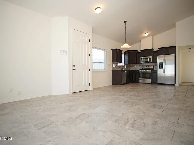 14380 Tobe Davis — Photo 4