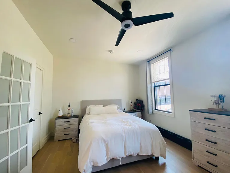 522 23rd St #2 — Photo 3
