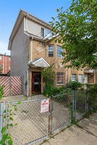 8439 130 Street, Kew Gardens, NY, 11415