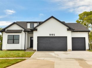 991 NE 64th Ave, Des Moines, IA 50313