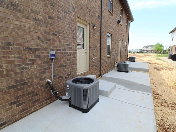 4th image of 1611 Railton Ct Unit L