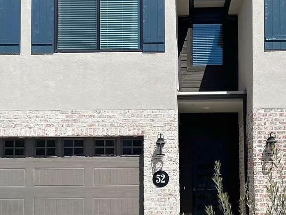2nd image of 960 Heritage Dr #52